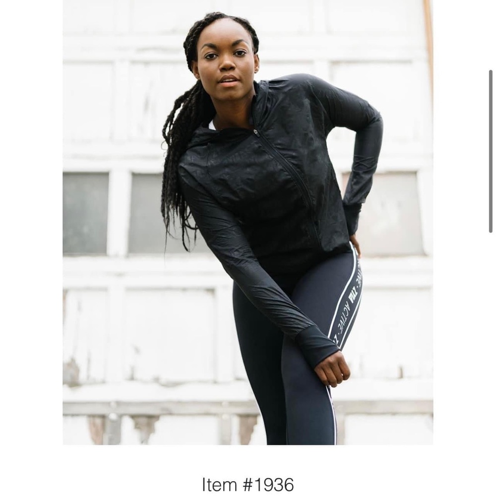 ZYIA ACTIVE BREEZE JACKET